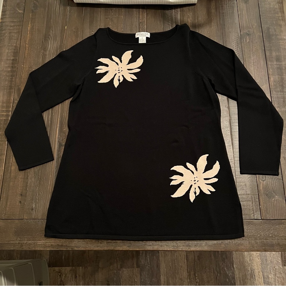 Due Per Due Women’s XL Sweater